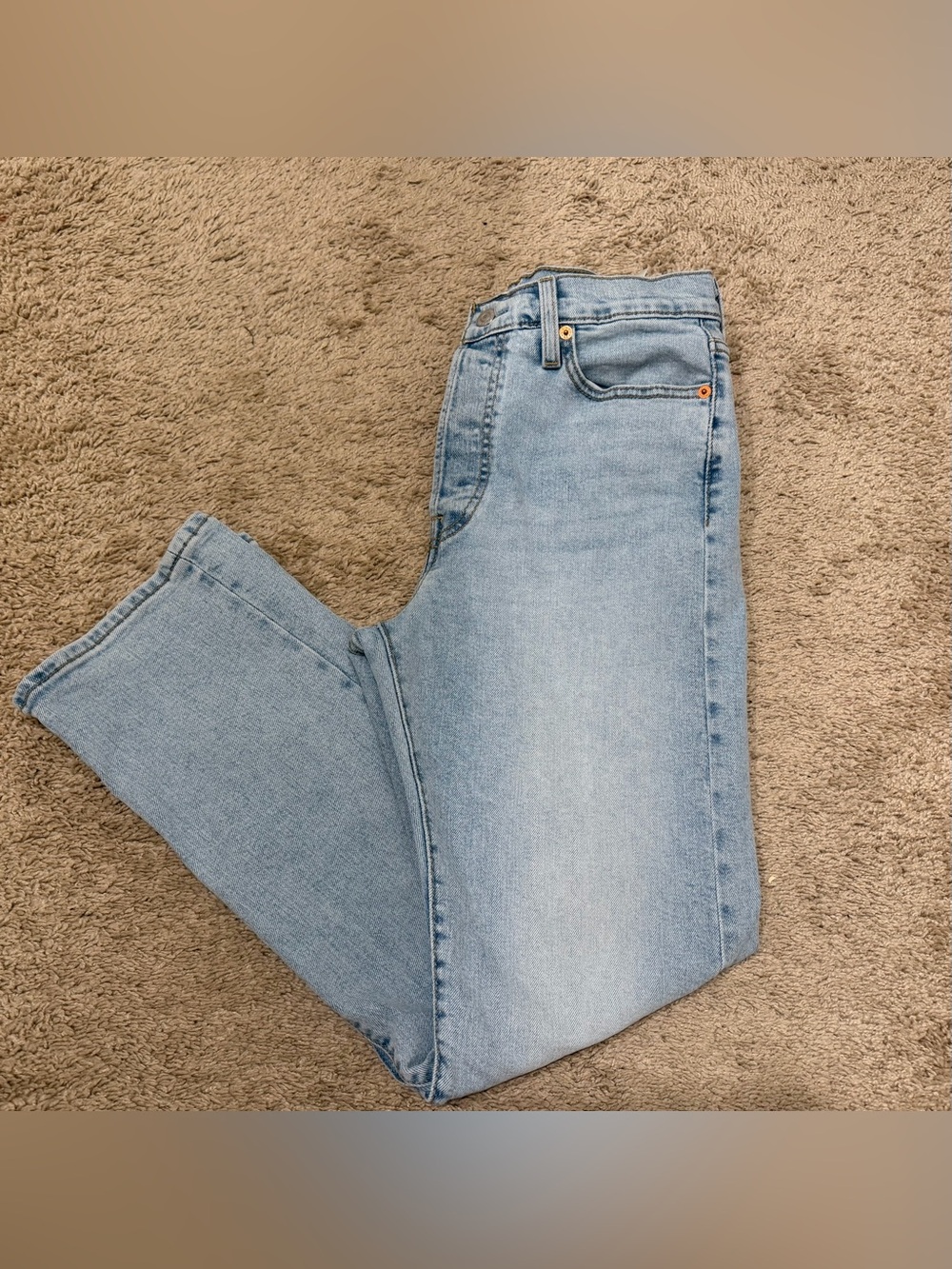 NWOT Levi's Wedgie Straight Jeans - Picture 3 of 5